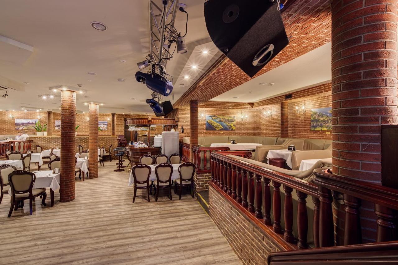 Hotel Dobosz Полице Екстериор снимка