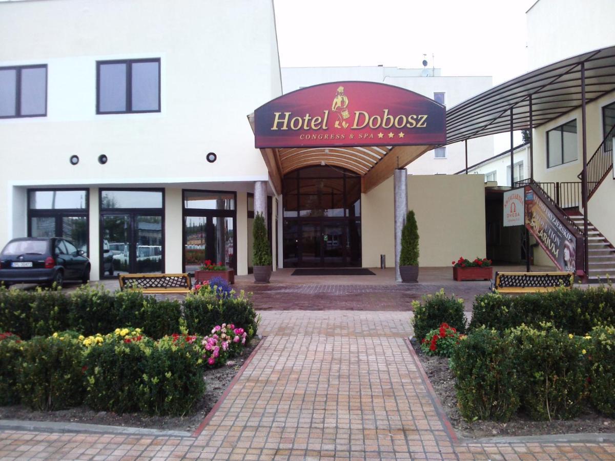 Hotel Dobosz Полице Екстериор снимка