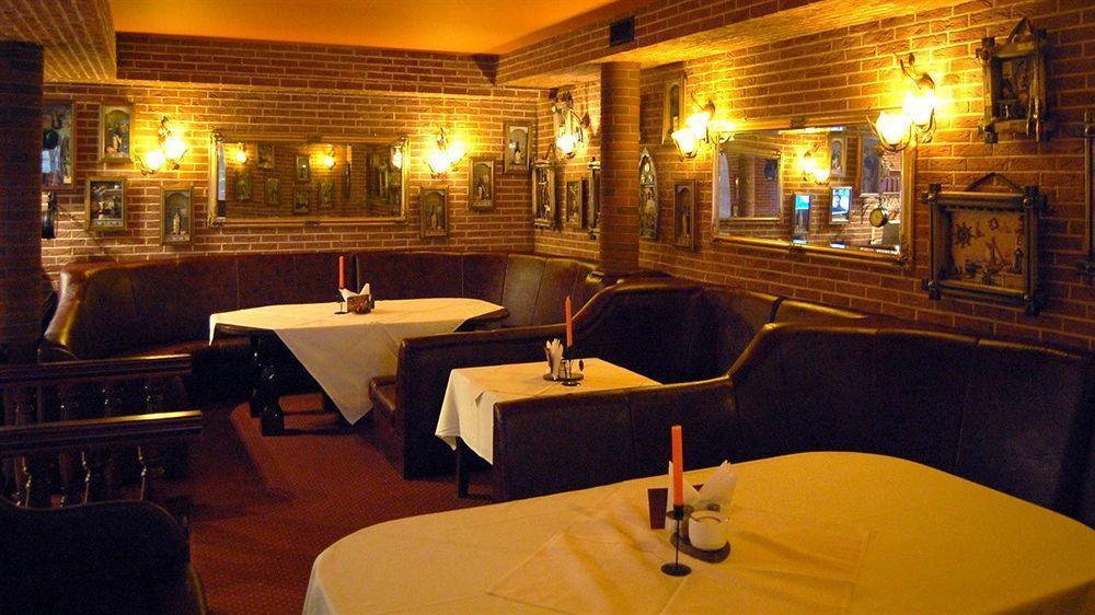 Hotel Dobosz Полице Екстериор снимка